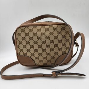 GUCCI Monogram PM Bree Messenger Bag Beige Tabacco. Authentic..